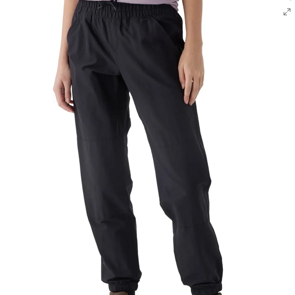 MEC Women's Charcoal Jogger Pants